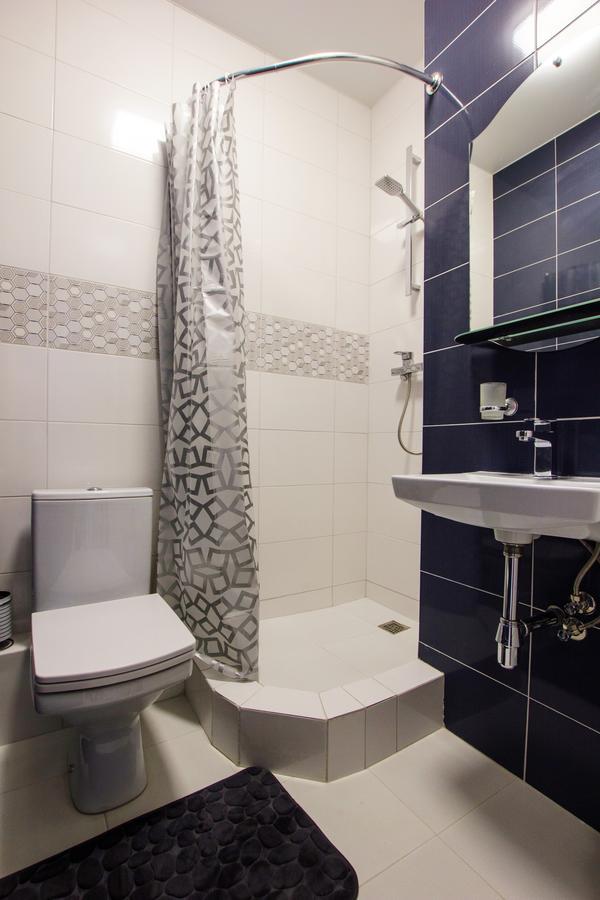 East Residence White Kiev Eksteriør billede